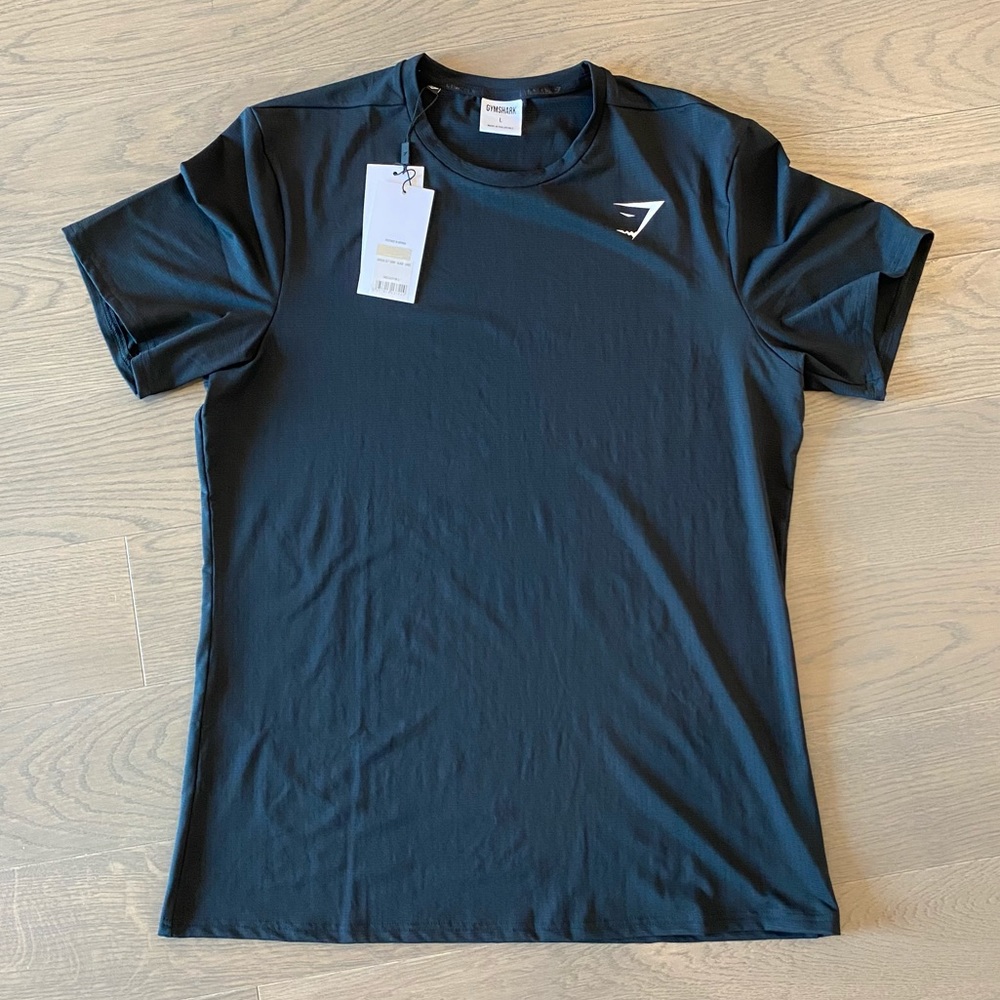 Gymshark Arrival NWT Large Short Sleeve